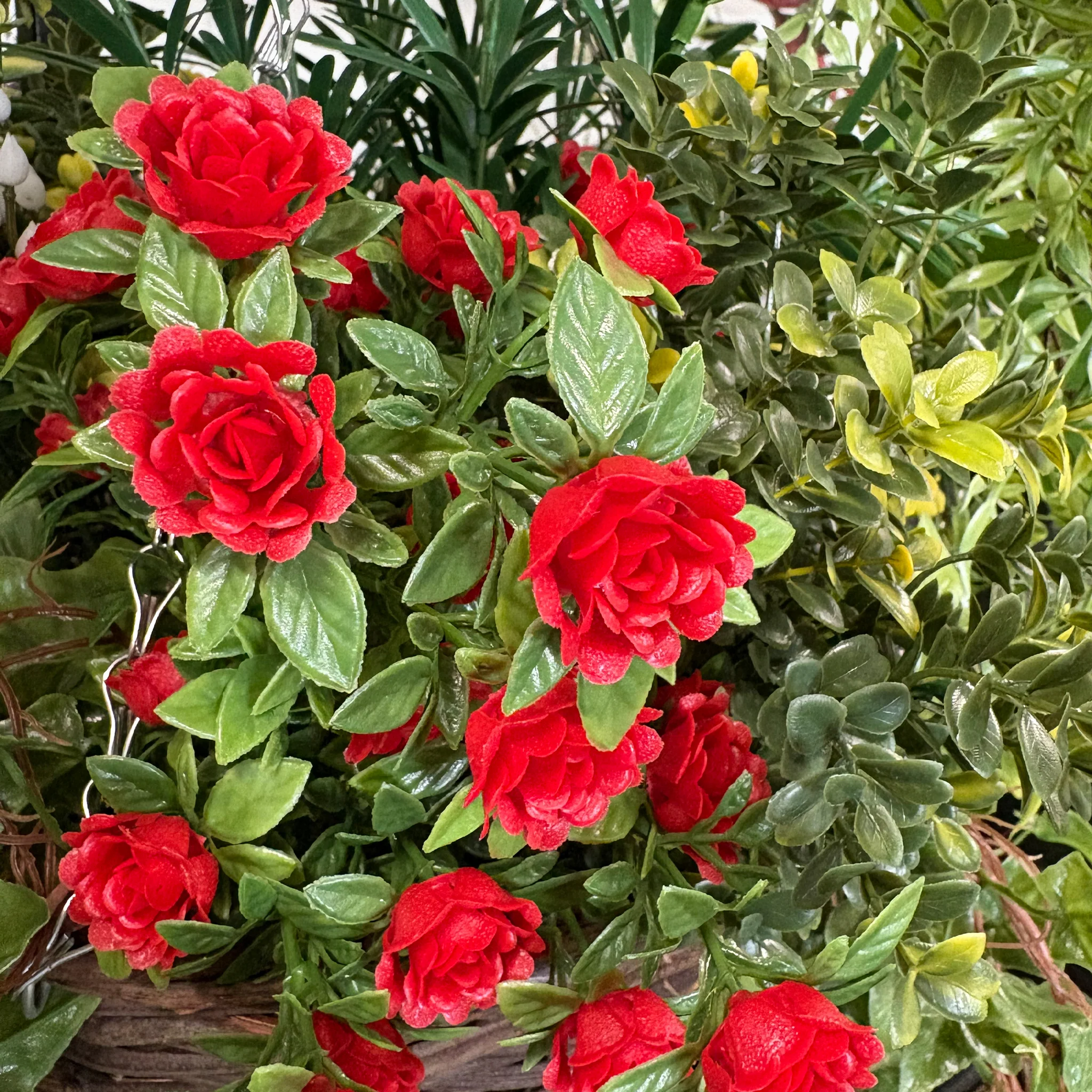 Rose & ivy hanging basket - Image 7